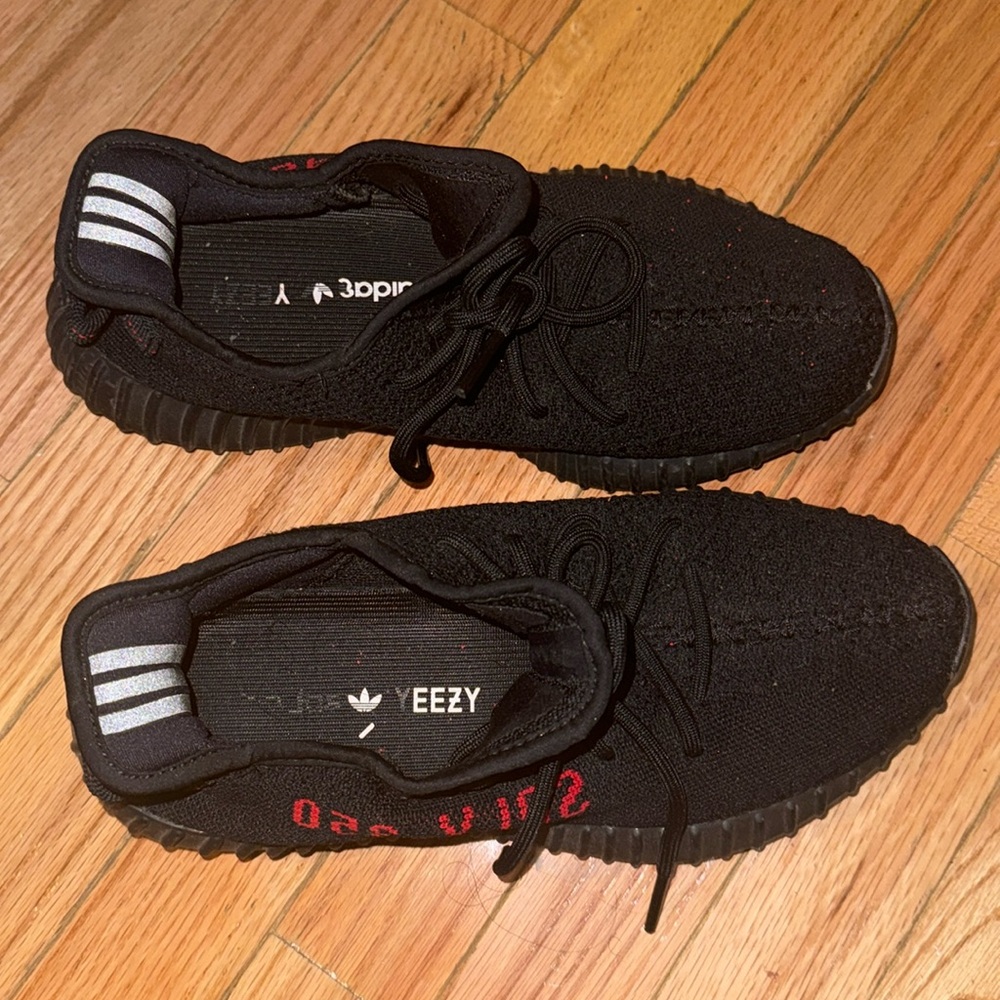 YEEZY Black/Red sneakers